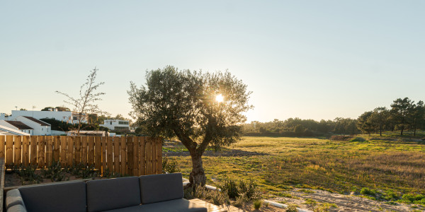 Comprar / Vender Casas Unifamiliares y Chalets en Villanúa · con Jardín
