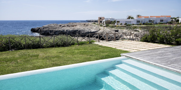 Comprar / Vender Casas Unifamiliares y Chalets en Villanúa · con Piscina