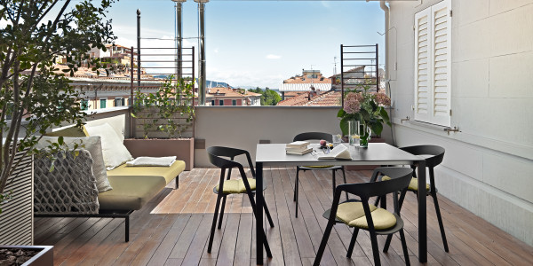 Comprar / Vender Pisos y Plantas Bajas en Valle de Hecho · con Terraza