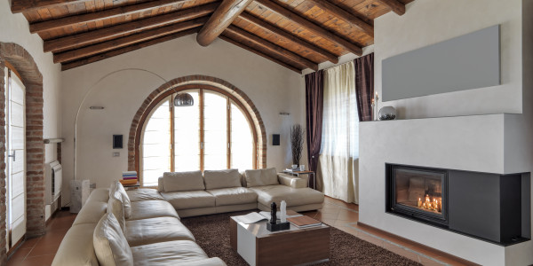 Compraventa de Inmuebles en Villanúa · Casas de Montaña