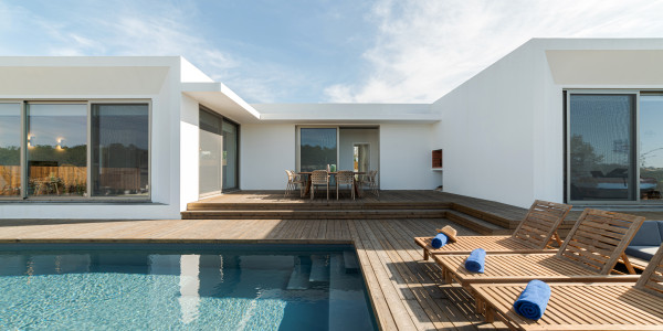 Compraventa de Inmuebles en Villanúa · Casas Diseño Minivalista